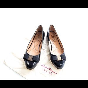 Ferragamo Varina Flats